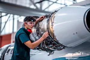 9838_Website_Apprentice_and_trainee_info_kit_are_you_18